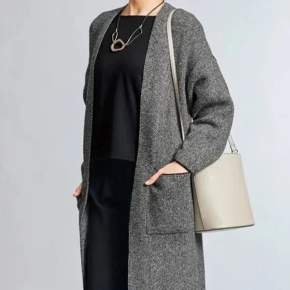 UNIQLO Grey Long Knit Cardigan (Small)