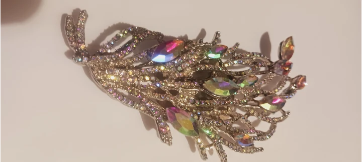 Beautiful Large Sparkling Rhinestone Flower Brooch - photo 3