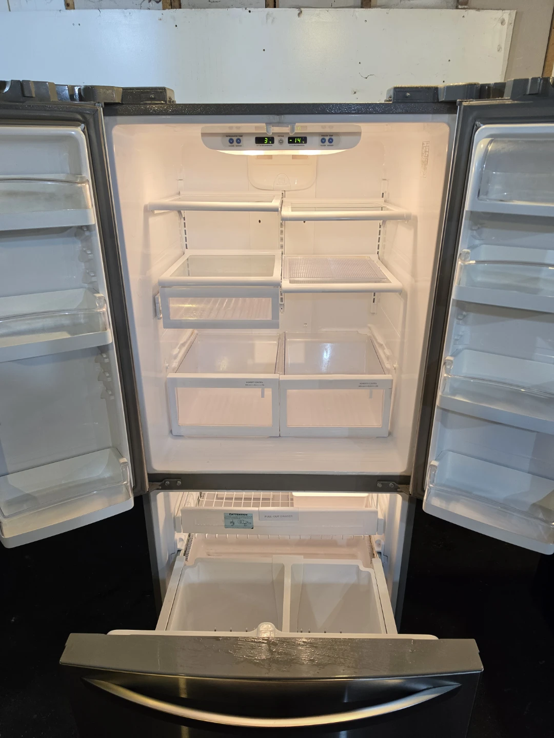 LG French Door Refrigerator - Delivery Available - photo 3