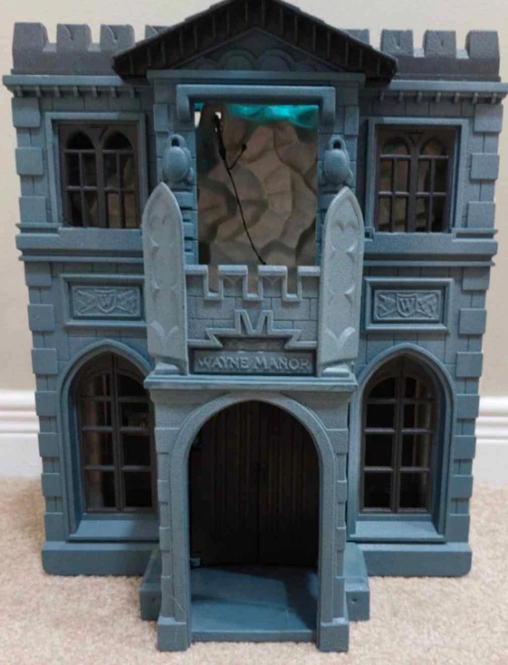 Batman Wayne Manor Playset