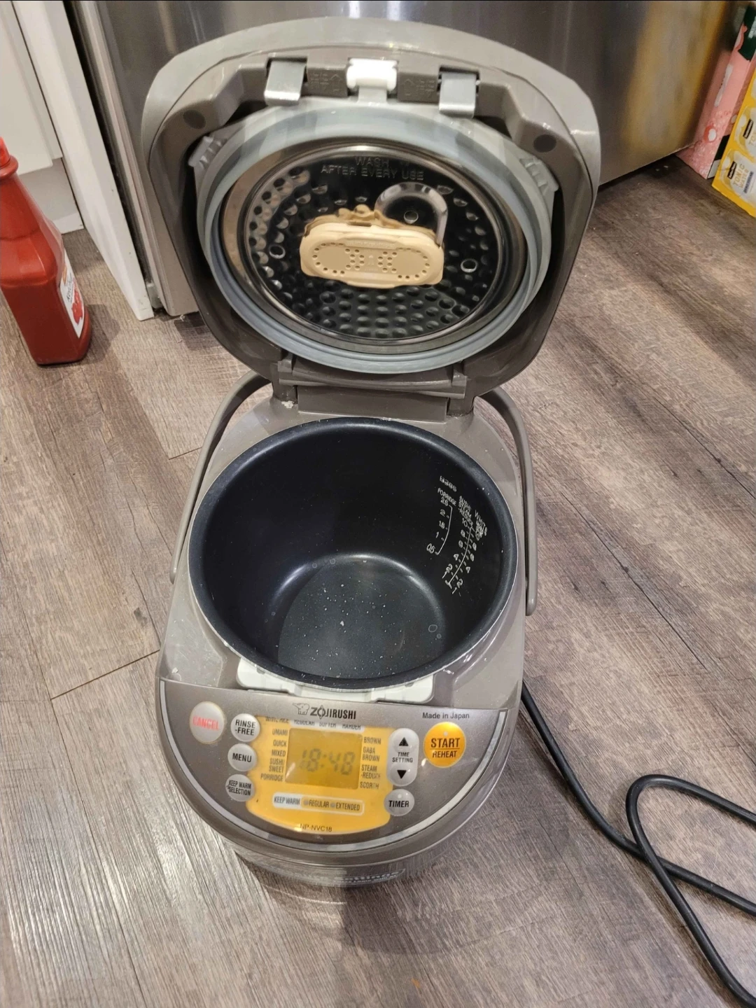 Zojirushi Rice Cooker - photo 2