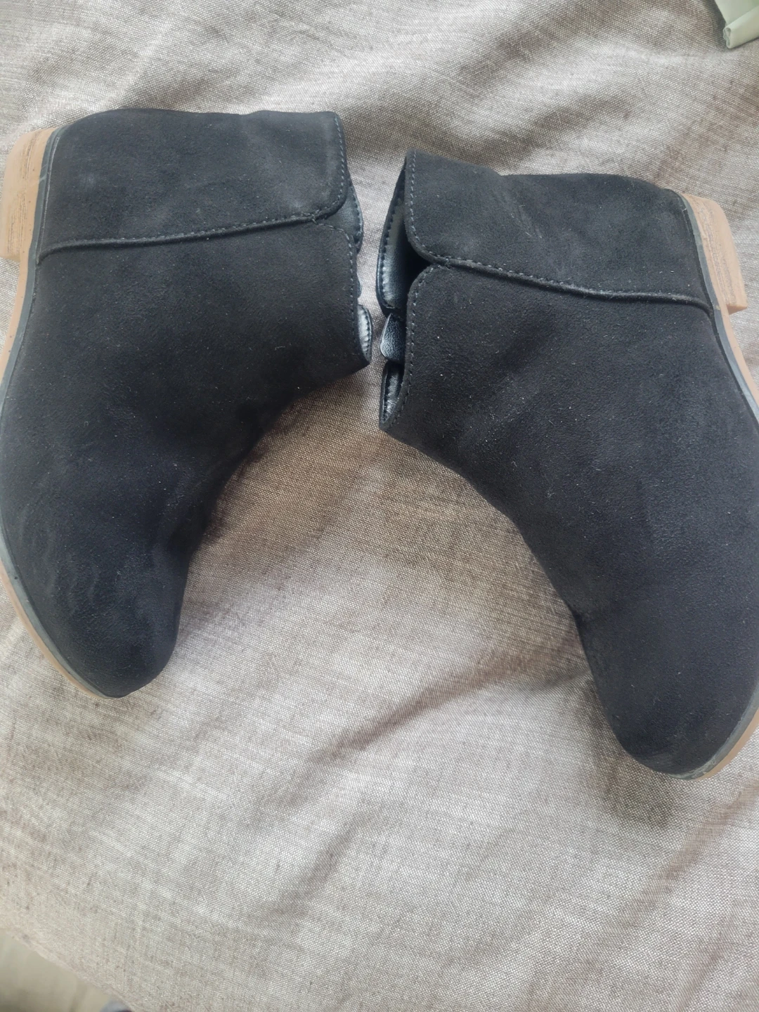 Cat & Jack Black Suede Ankle Boots Size 11 - photo 4