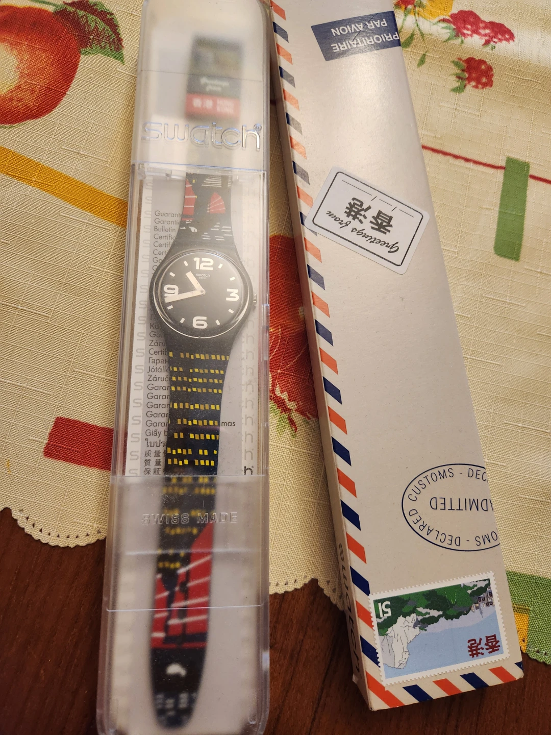 Swatch "Greetings from Hong Kong" Watch - photo 5