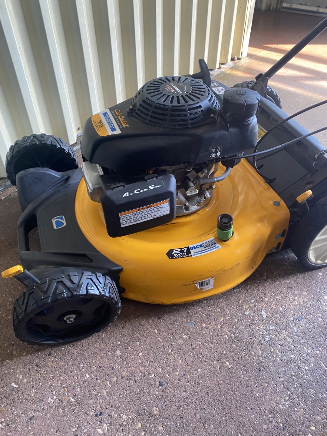Cub Cadet 21" Gas Lawn Mower - photo 2