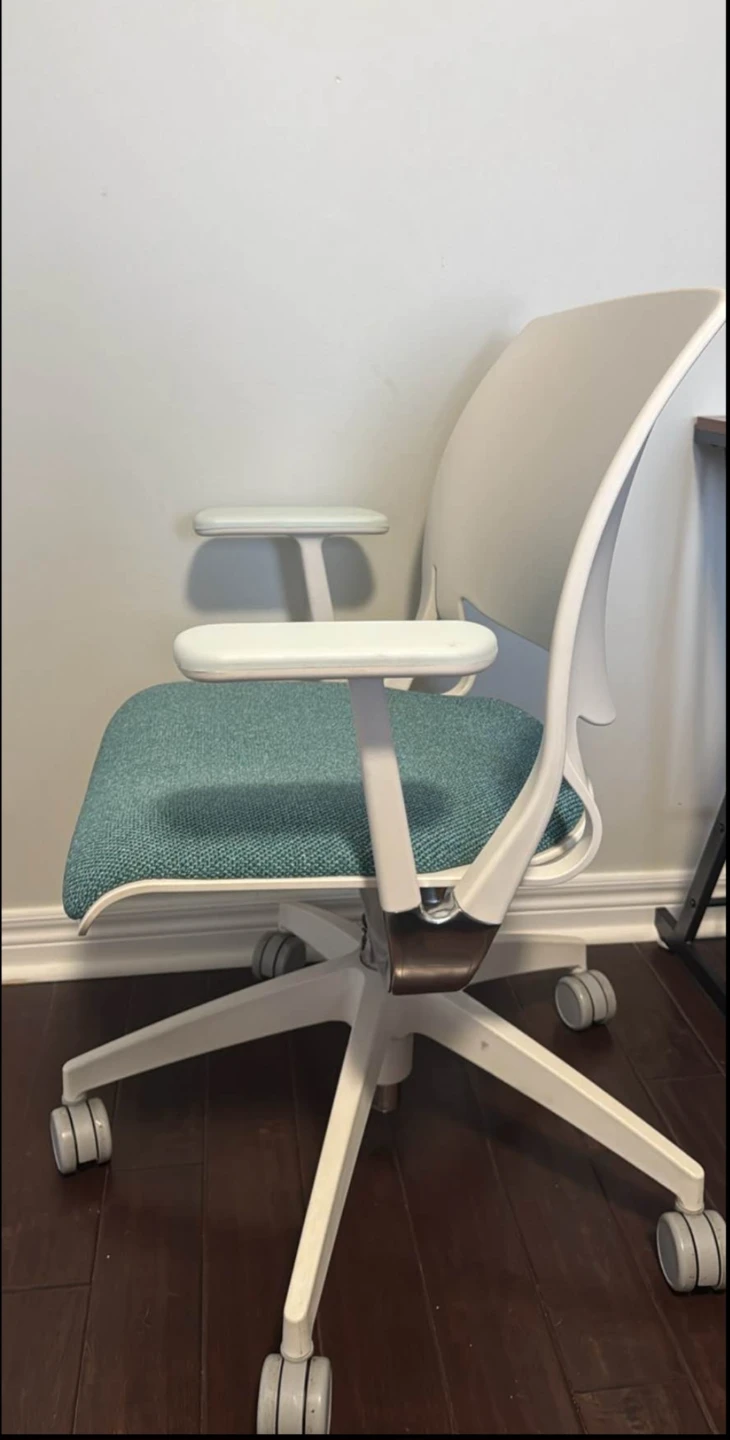 Office / Study chair - photo 2