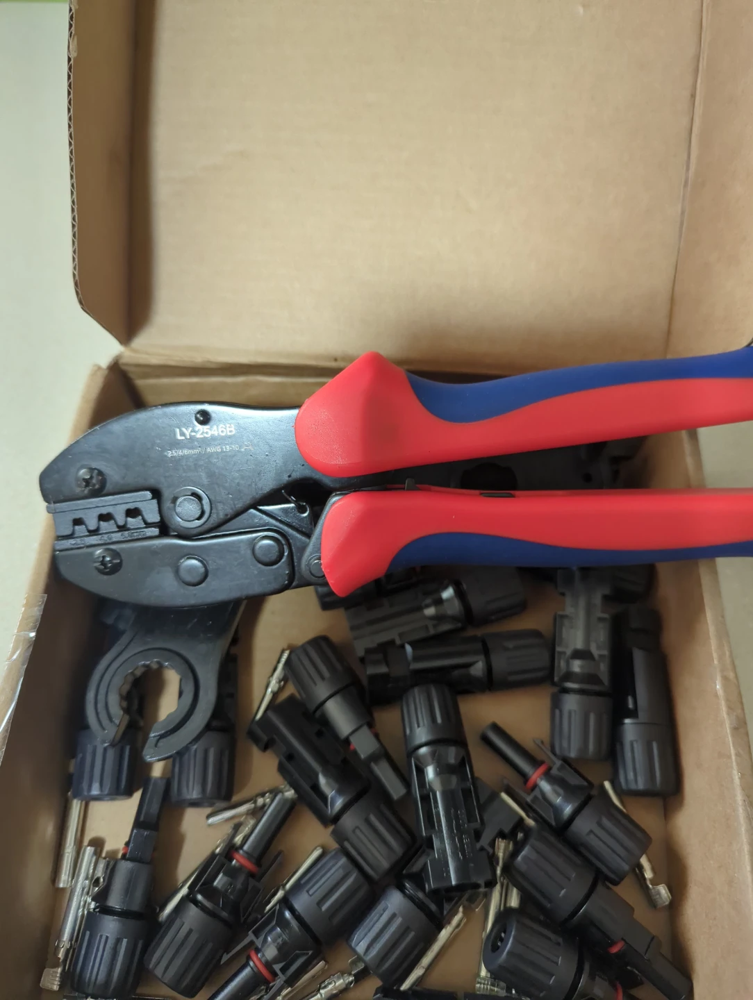 Solar Crimping Tool Kit with MC4 Connectors - photo 2