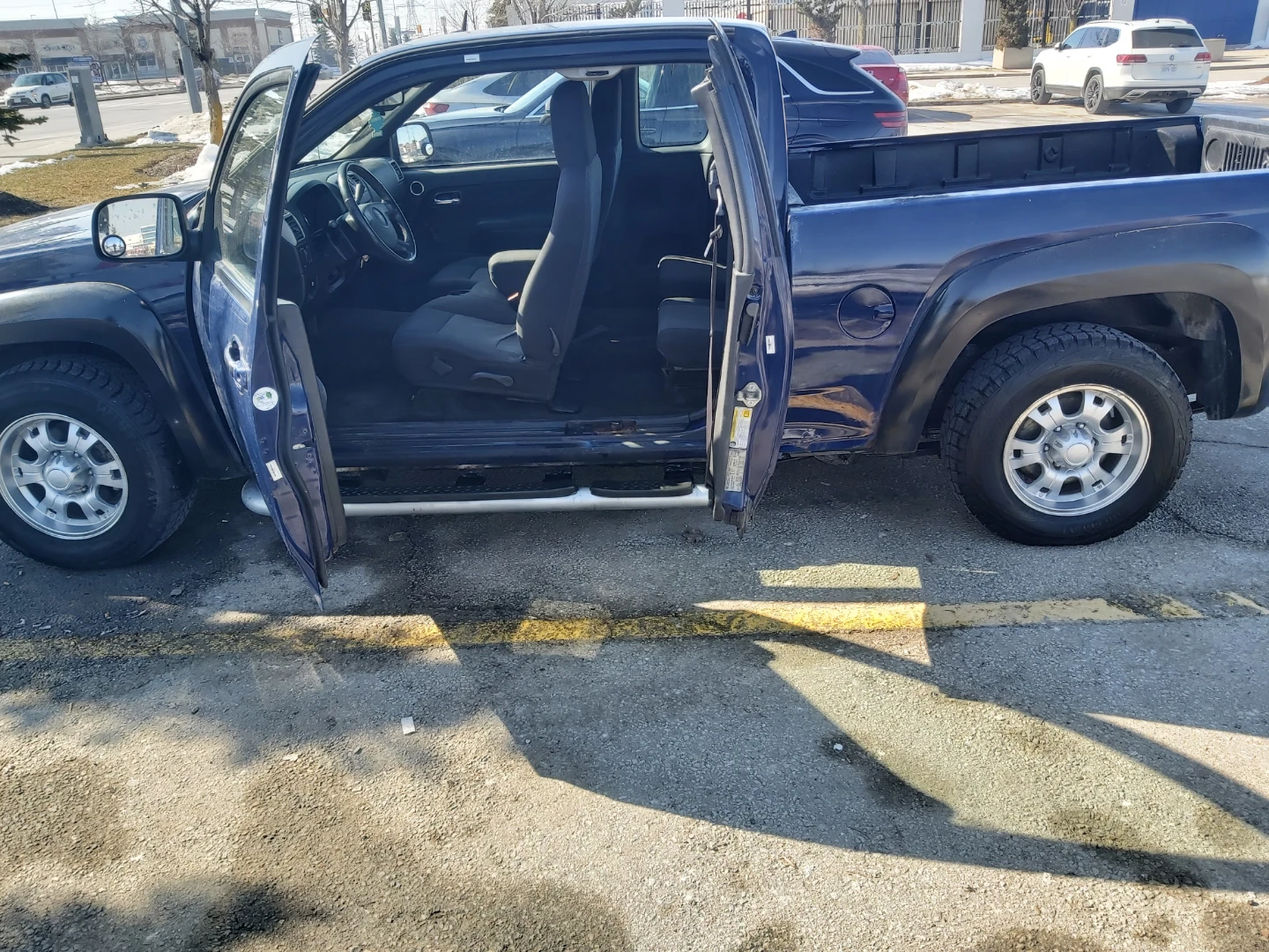 Blue Chevrolet Colorado Truck - photo 2