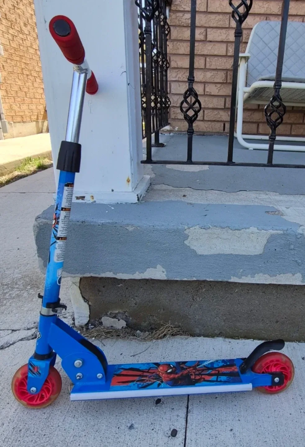 Kids Blue Spiderman Scooter