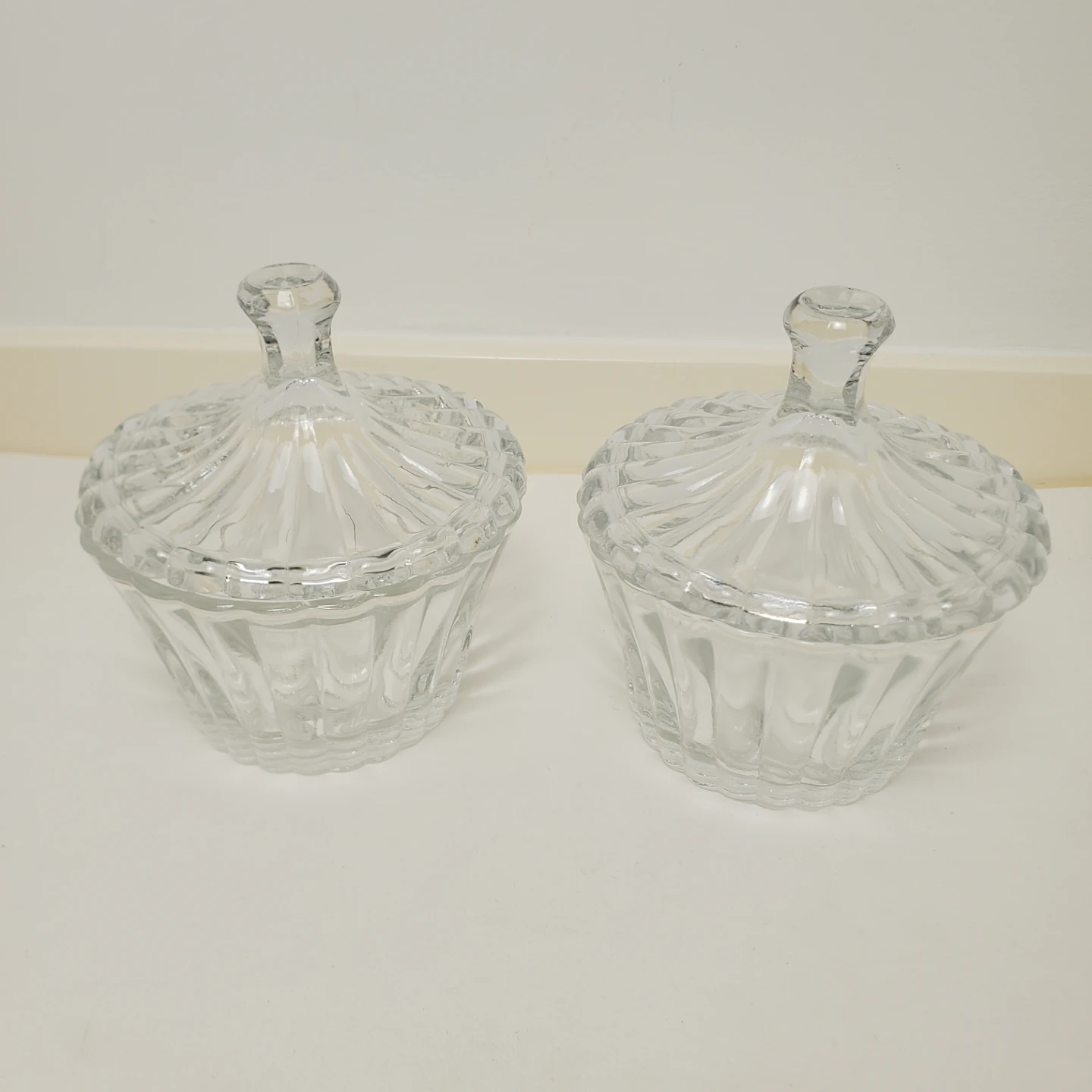 Set of 2 Clear Glass Candy Dishes with Lids