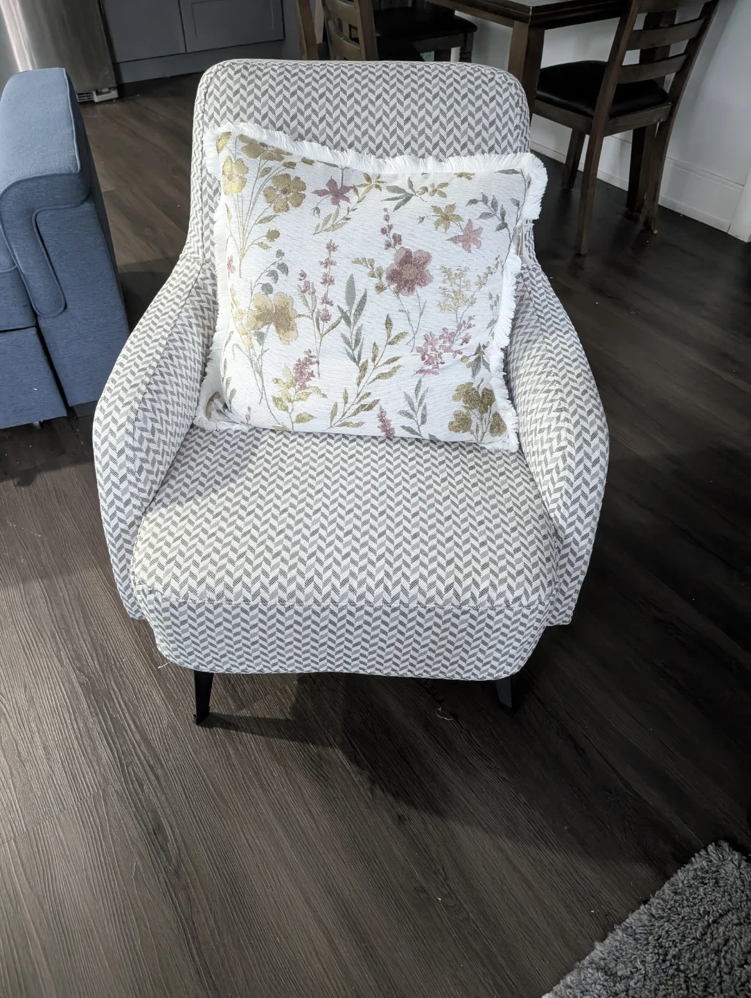 Sofa chair. Barely used.