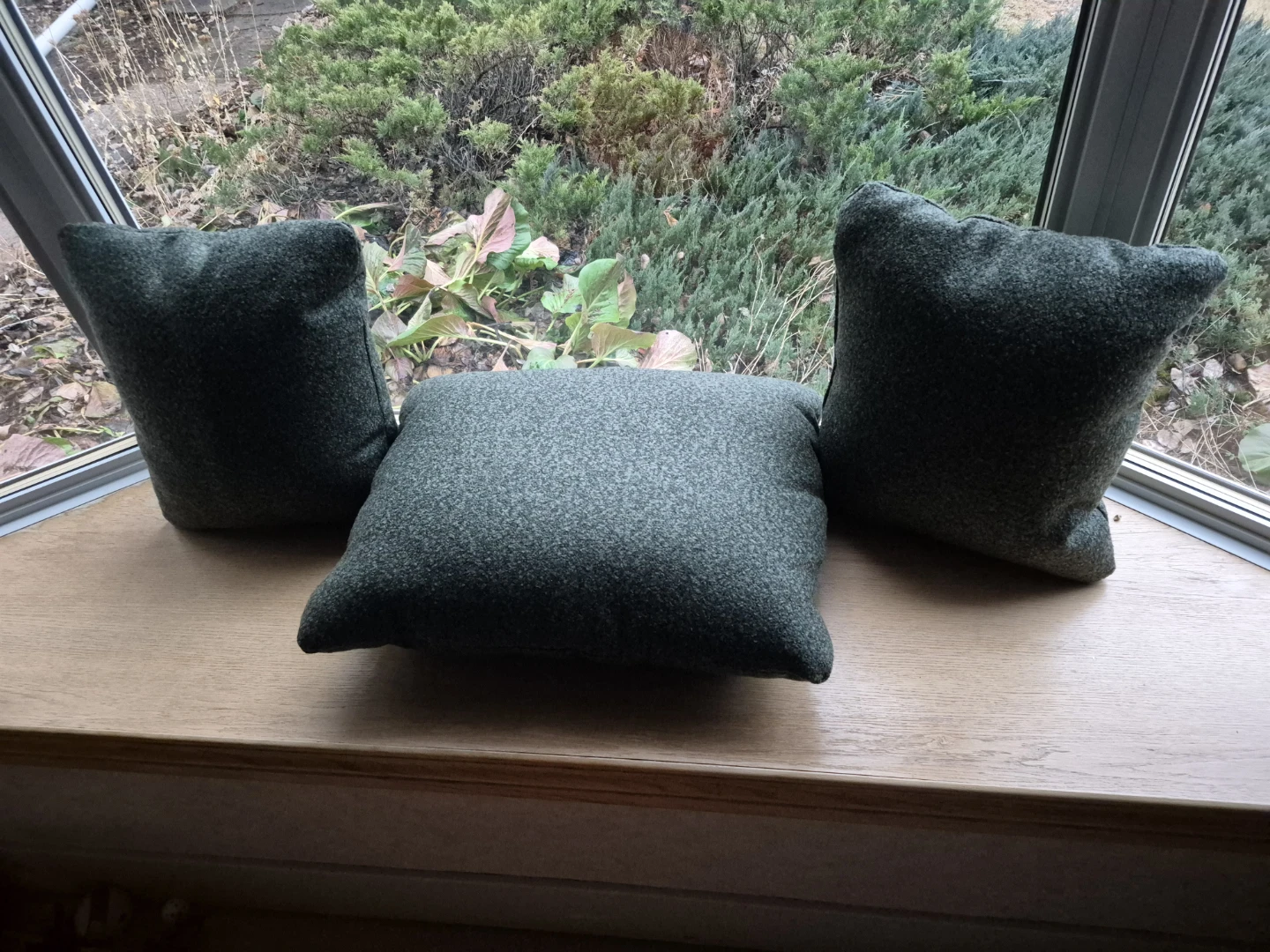 Outdoor patio pillows - photo 3