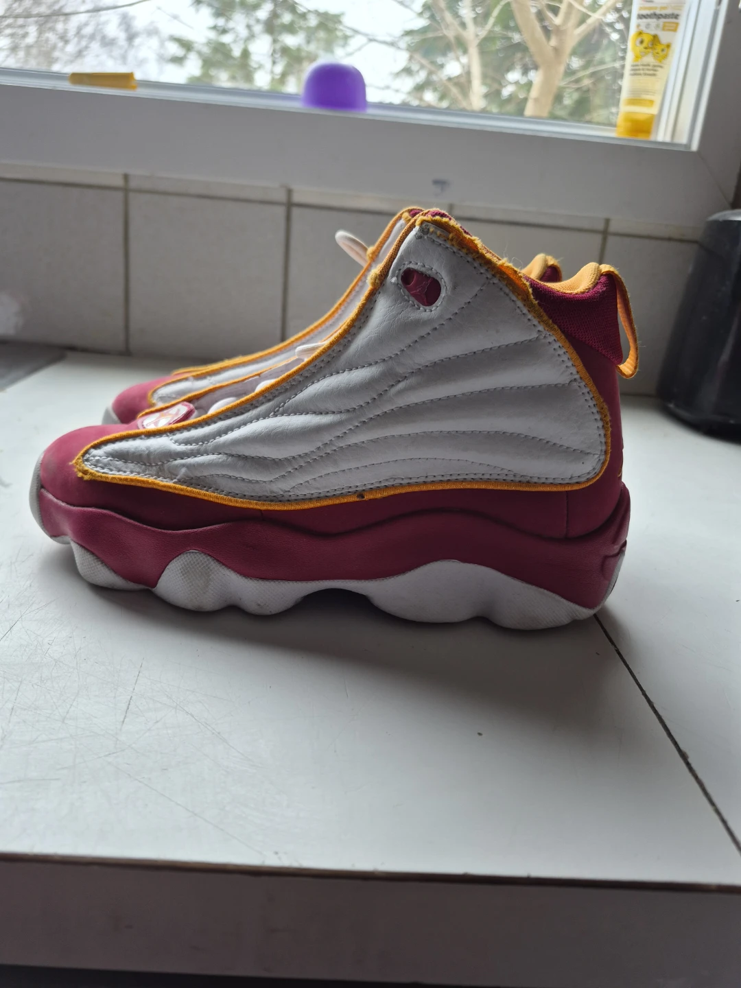 Kids shoes size 4Y - photo 2