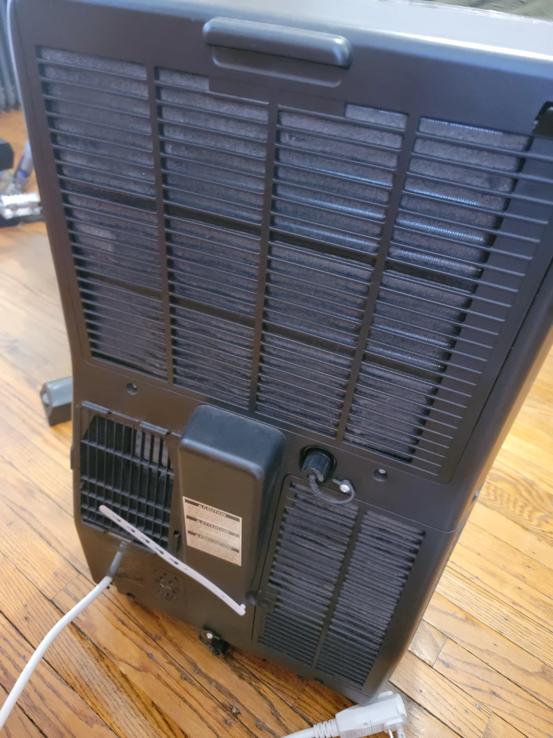LG Portable Air Conditioner LP1023BSSM - photo 5