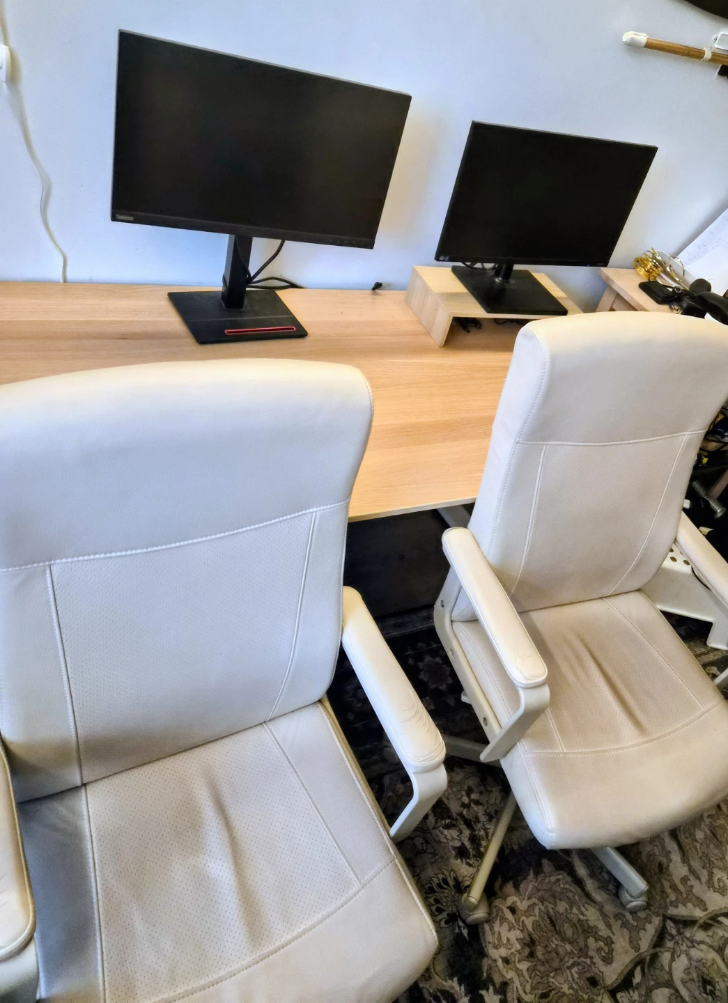 Office chairs - photo 3