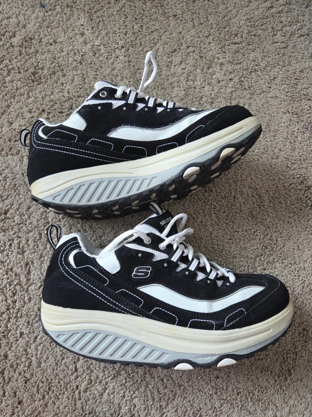 Skechers Women's Black & White Athletic Shoes - photo 2