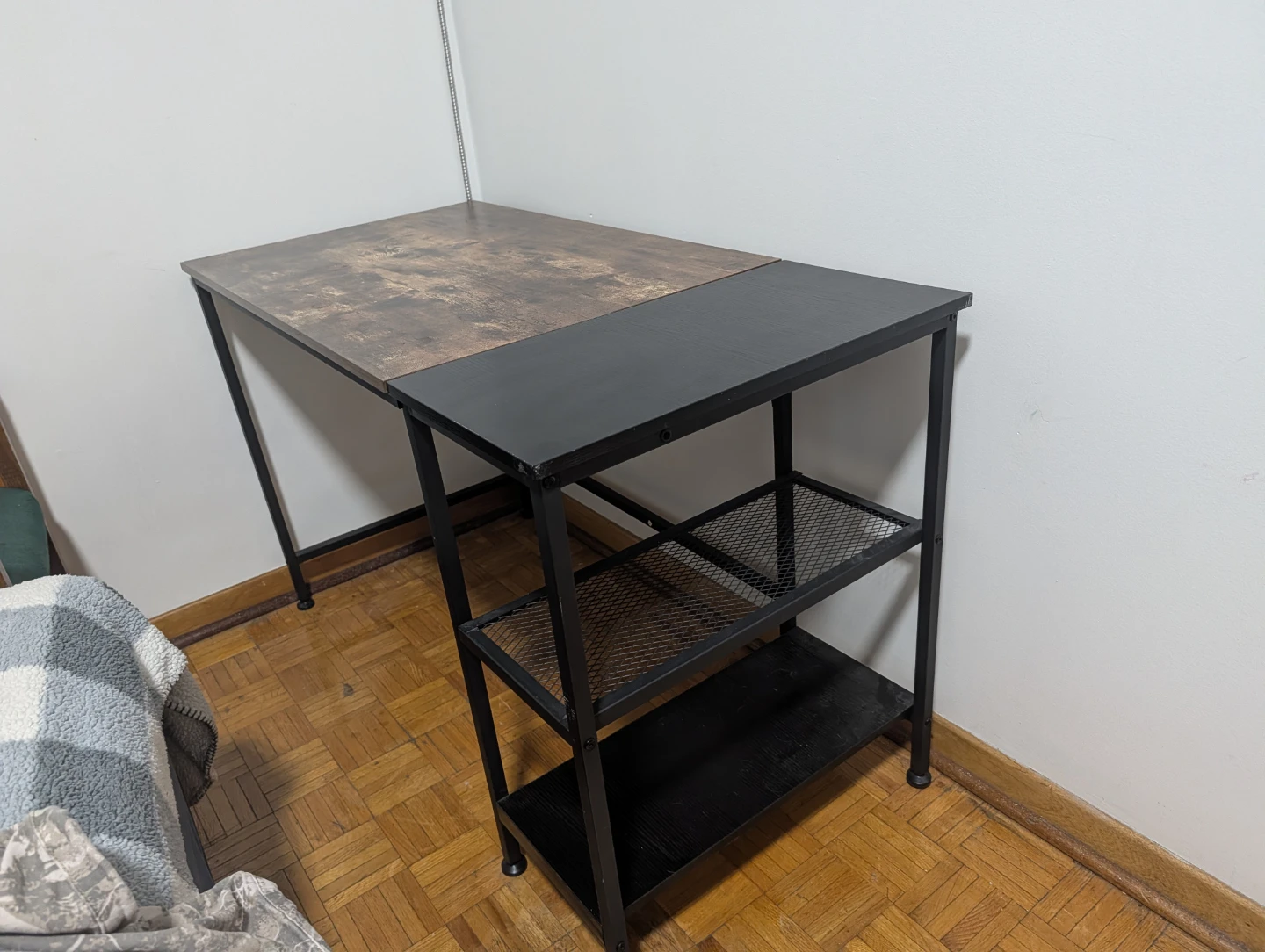 Computer Desk with Shelves