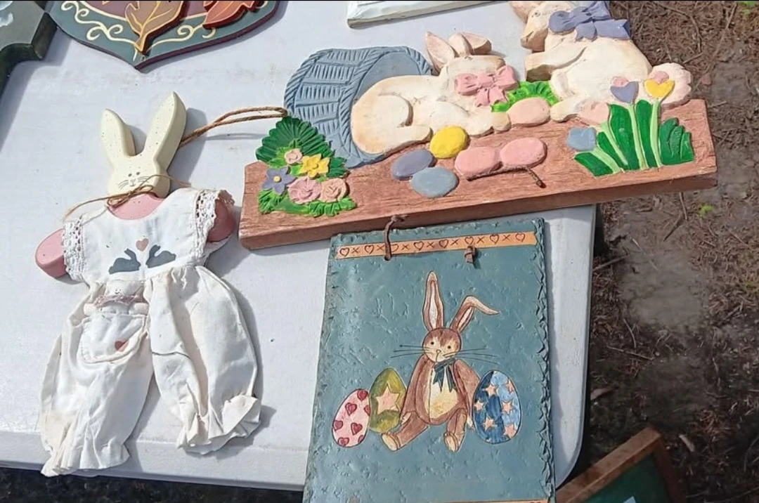 Easter Bunny Wall Decor Lot