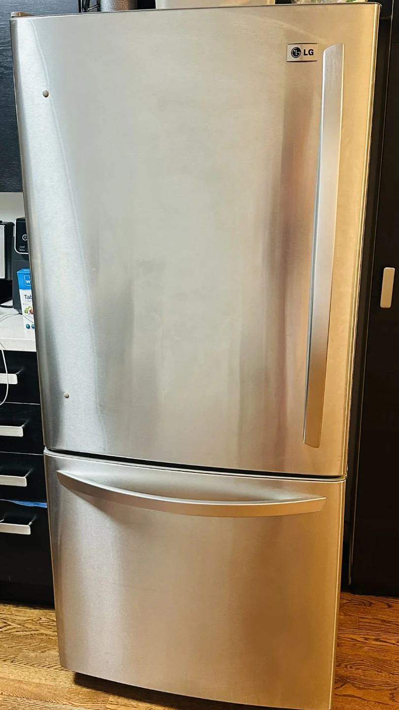 Réfrigérateur LG en acier inoxydable - photo 3