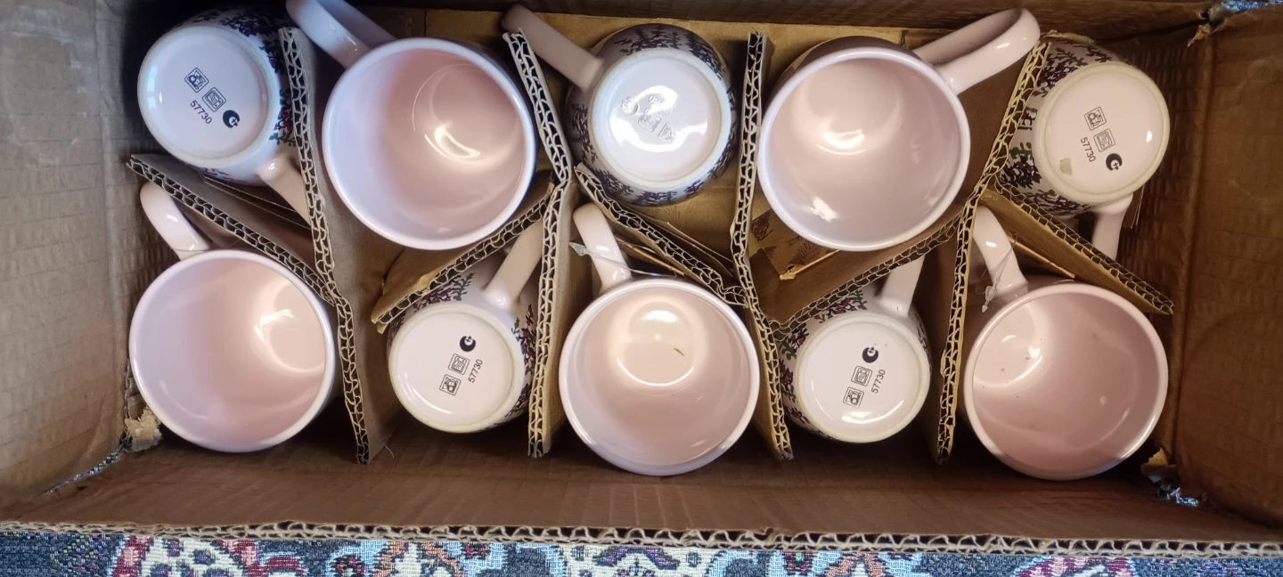 Set of 10 Mugs - Pink and Floral