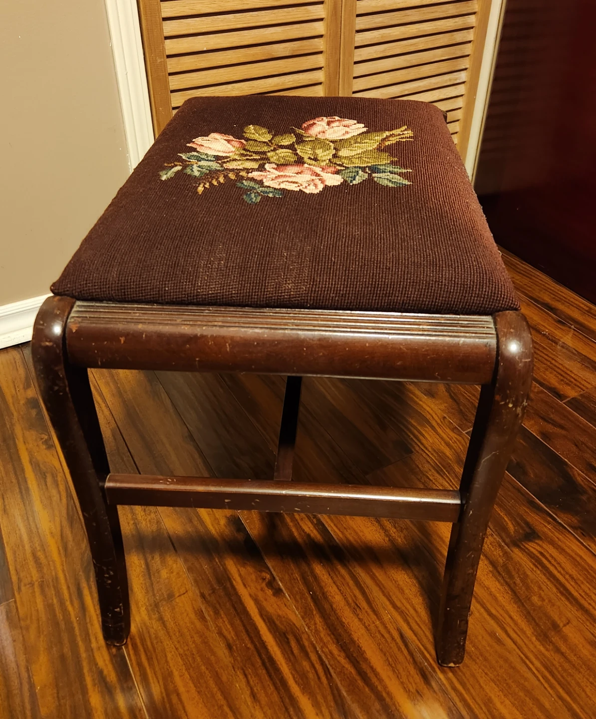 Vintage Needlepoint Footstool with Floral Design - photo 3