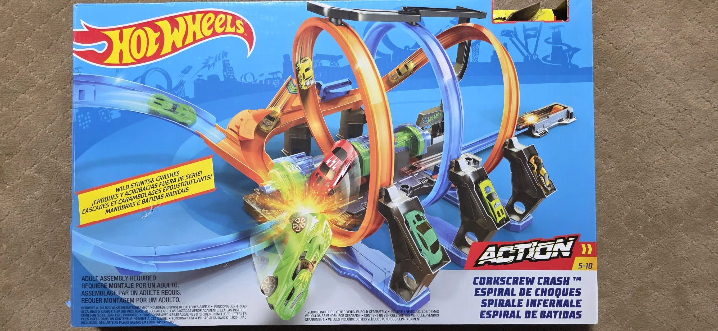 Hot Wheels Corkscrew Crash Toy Car Track Set
