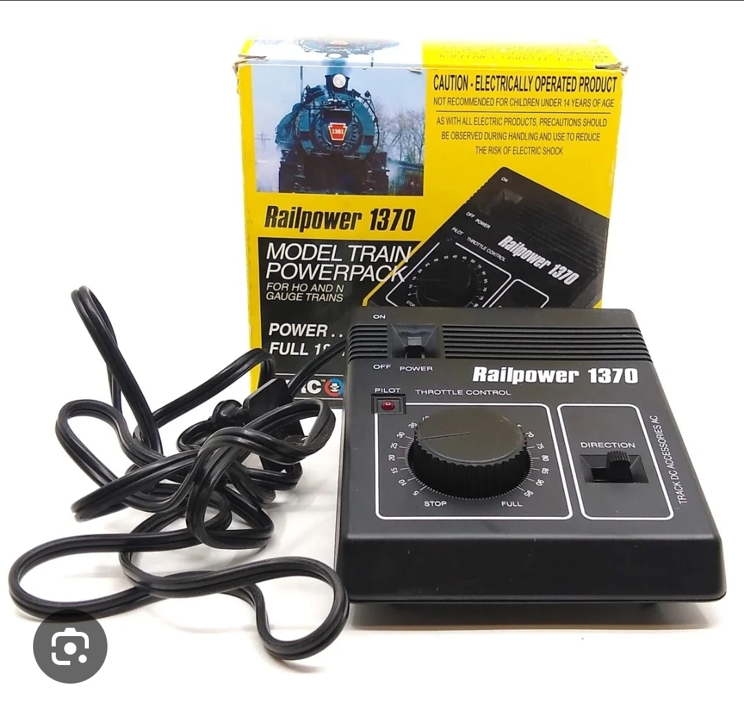 Railpower 1370 Model Train Powerpack and train set - photo 2