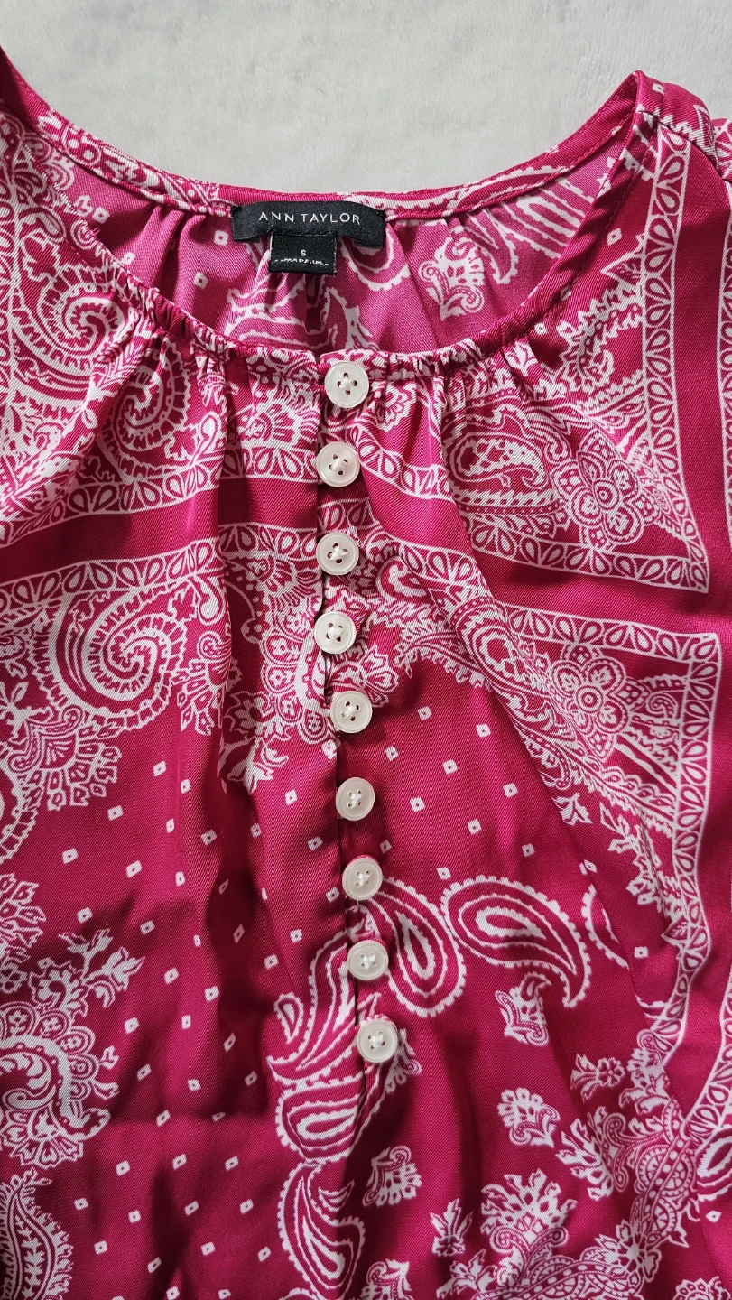Ann Taylor Pink Paisley Print Button-Up Blouse - photo 2