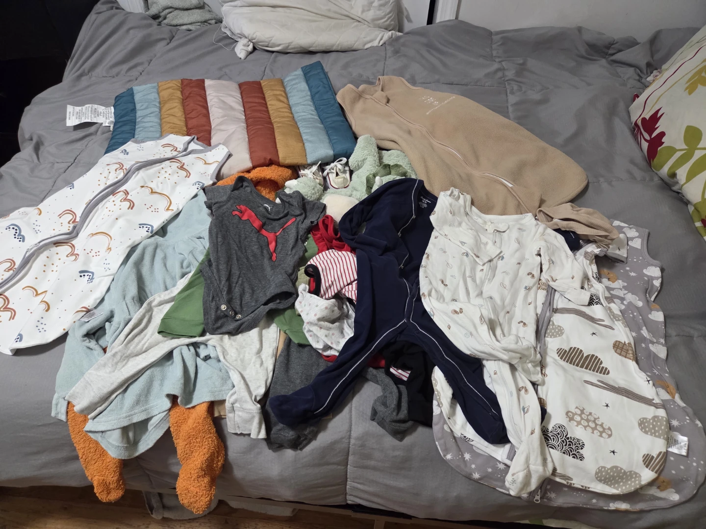 Baby Sleep Sacks and Clothes Bundle - photo 4