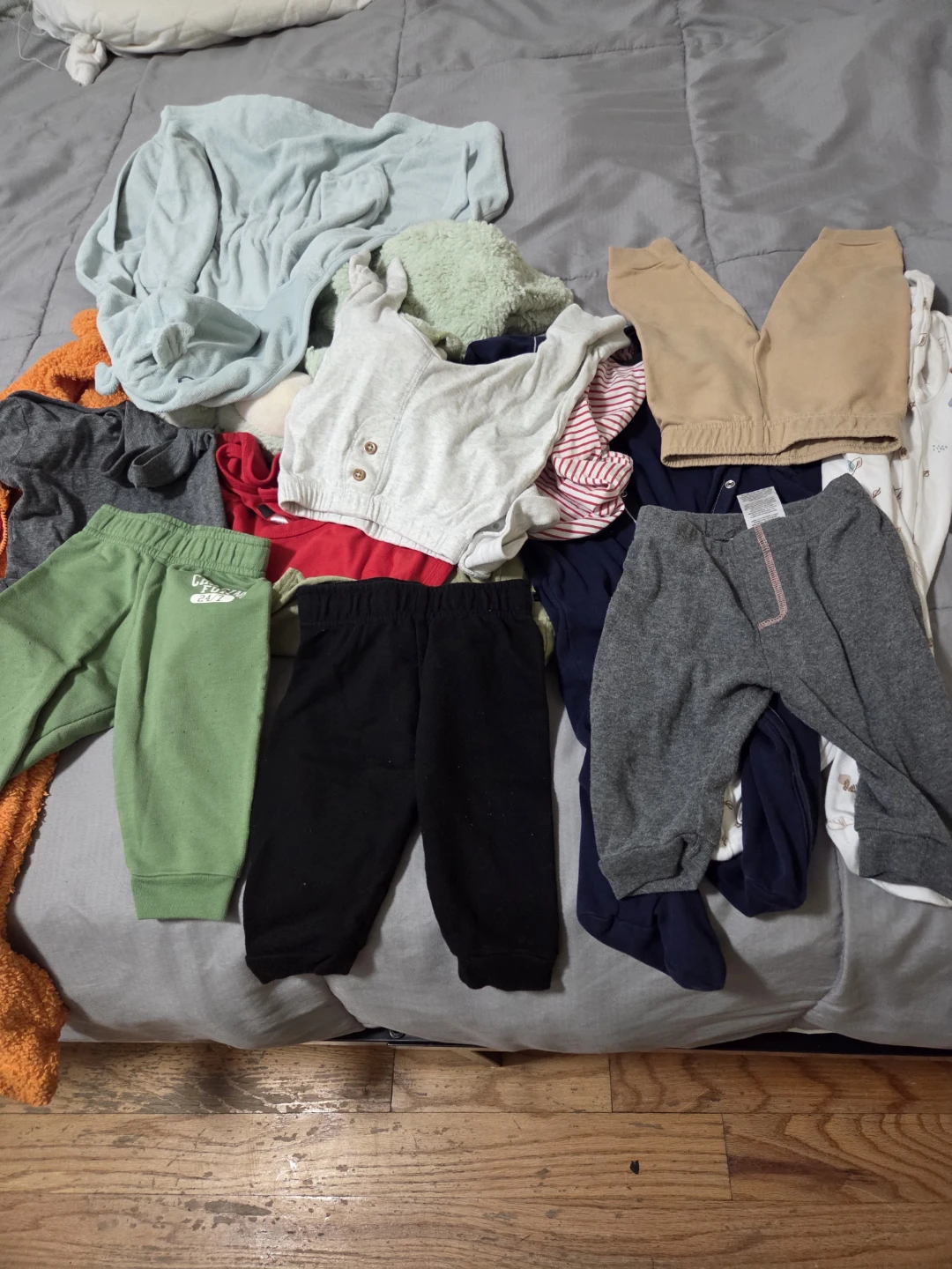 Baby Sleep Sacks and Clothes Bundle - photo 5