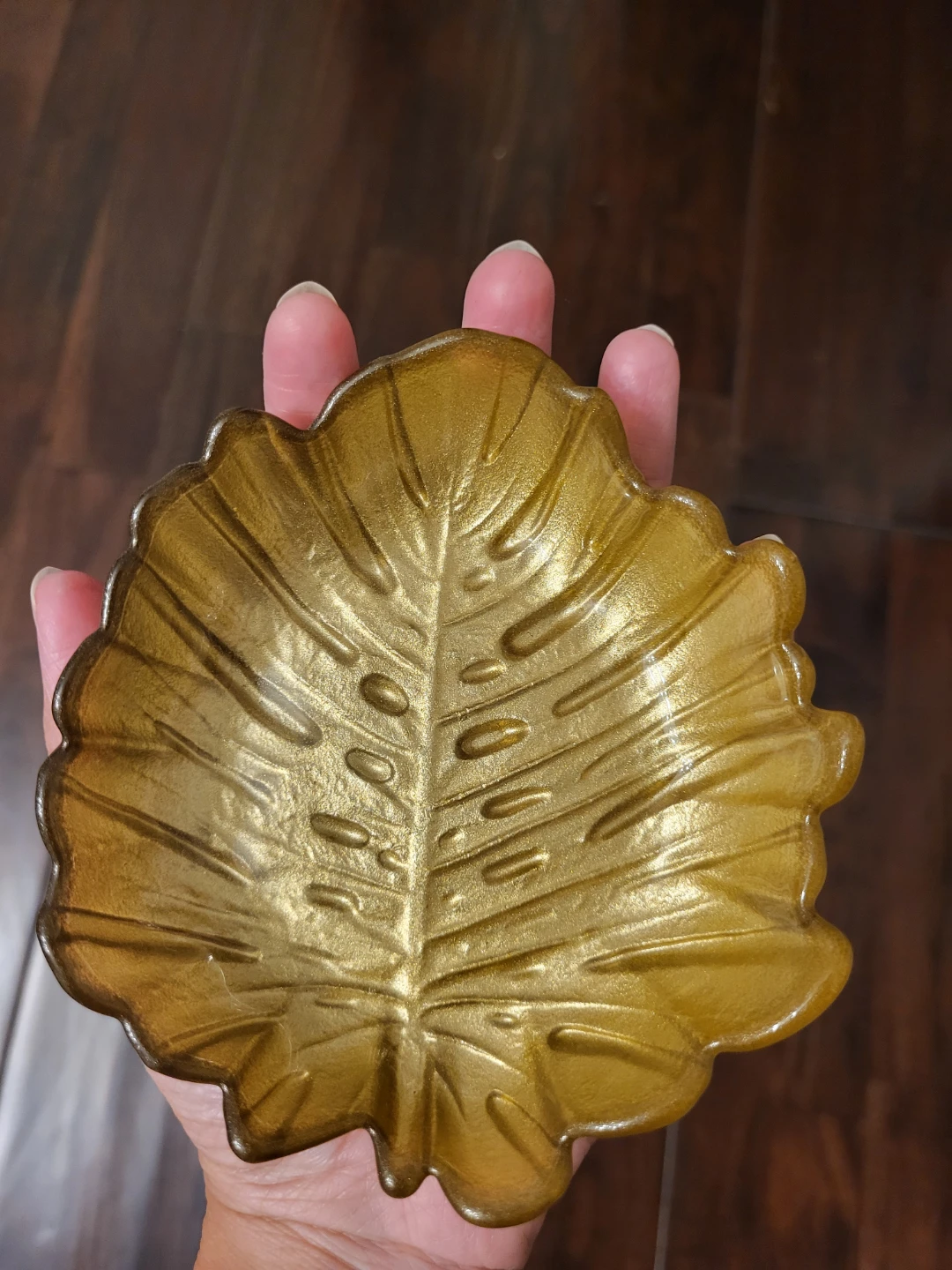 Set of 6 Gold Leaf Trays, home decor or holders. - photo 5