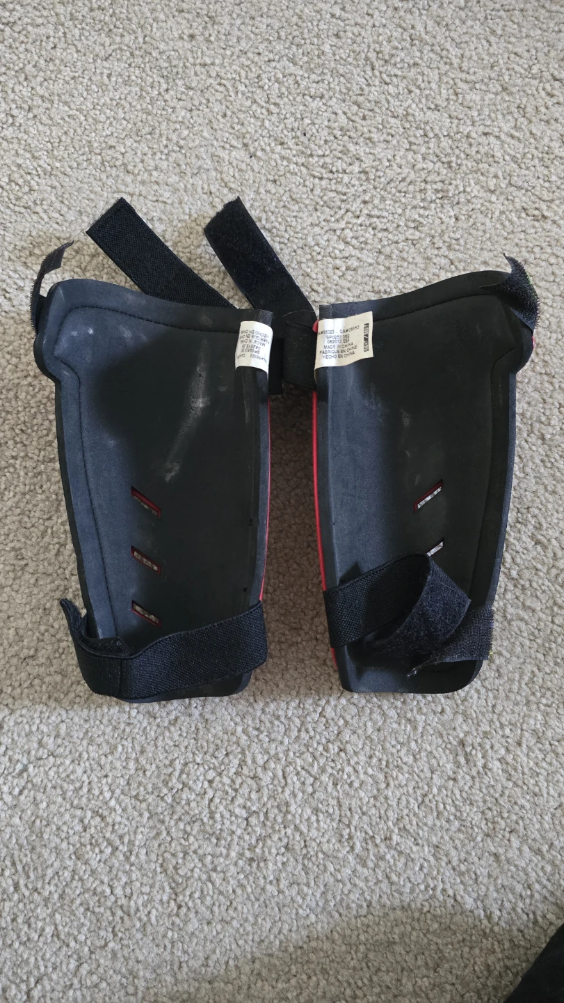 Nike Soccer Shin Guards - photo 2