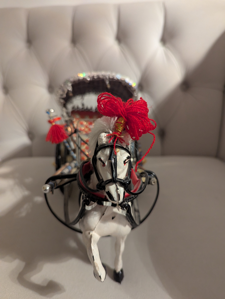 Decorative Horse and Carriage Figurine - photo 3