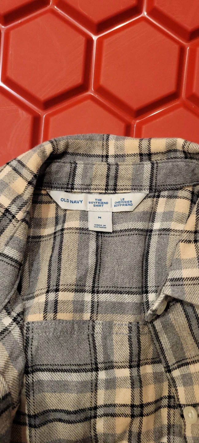 Old Navy The Boyfriend Shirt - Red/Black Plaid - Size M - photo 4