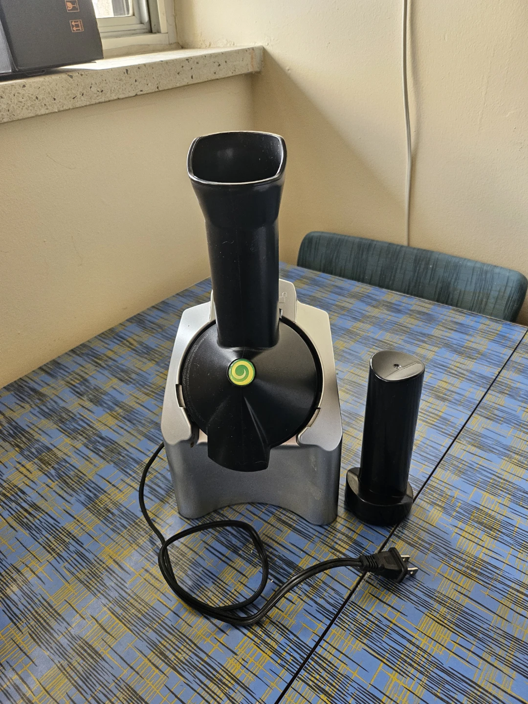 Yonanas Frozen Dessert Maker - photo 2