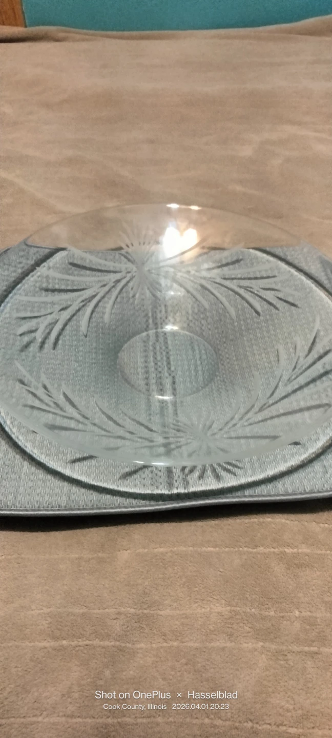 Salad glass bowl