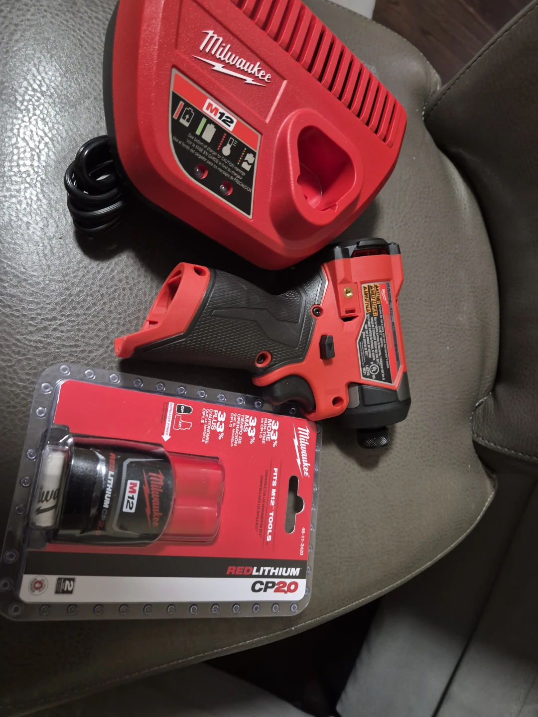 Milwaukee M12 FUEL 1/4" Hex Impact Driver Kit - photo 3