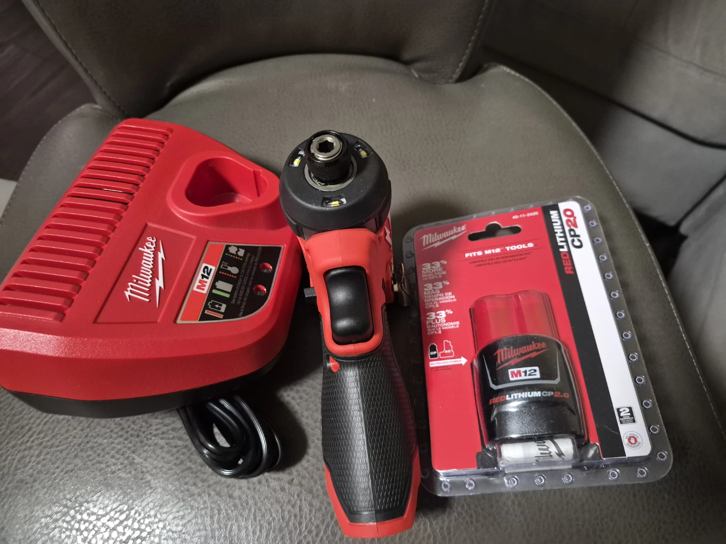 Milwaukee M12 FUEL 1/4" Hex Impact Driver Kit - photo 4