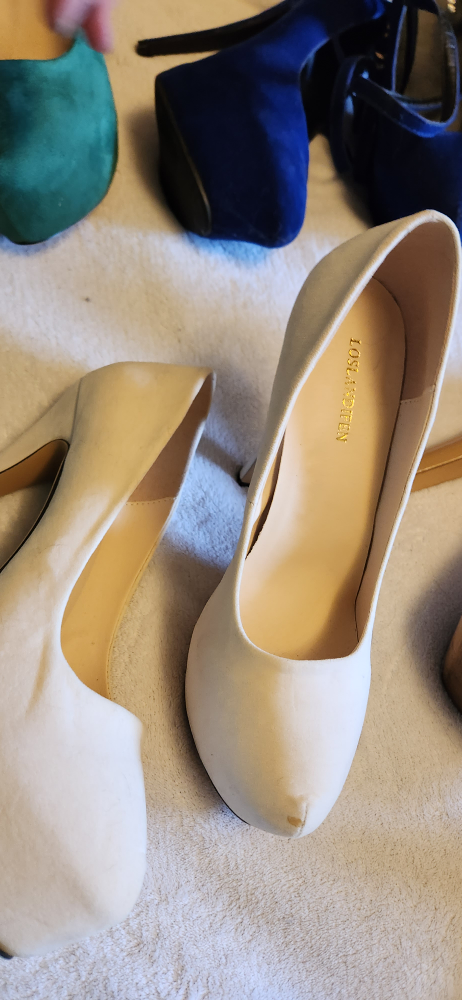 Womens assortment of size 10 heels - photo 3