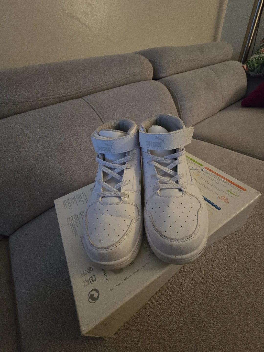 Puma White Mid-Top Sneakers - Size 3.5 US Kids