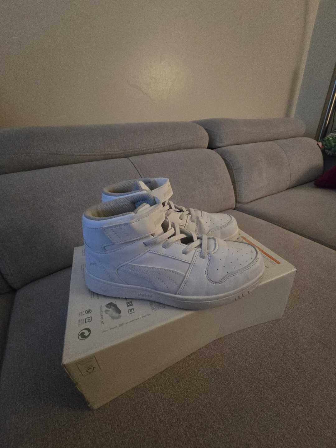 Puma White Mid-Top Sneakers - Size 3.5 US Kids - photo 2
