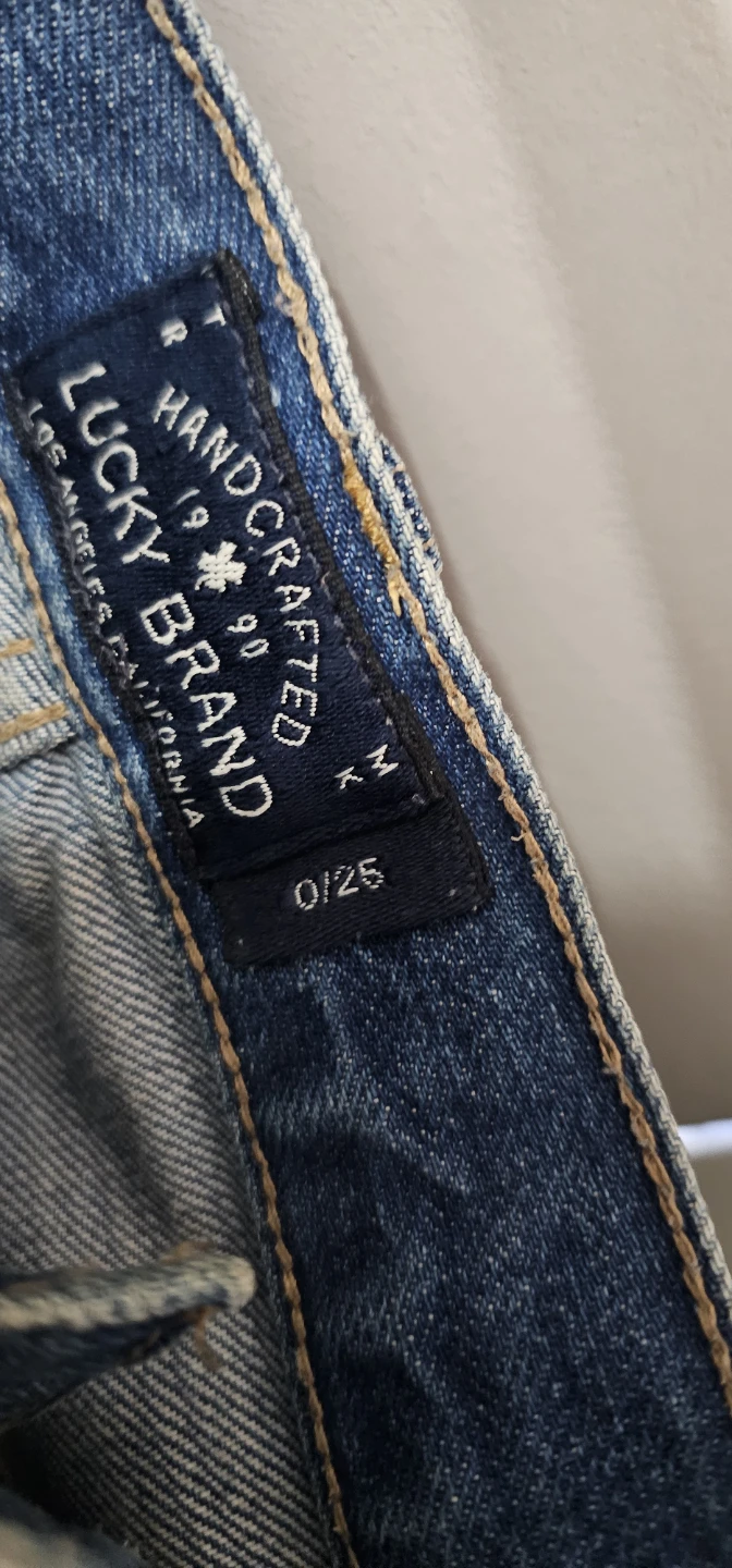 Lucky Brand "The Cut Off" Embroidered Denim Shorts 🌱 - photo 4