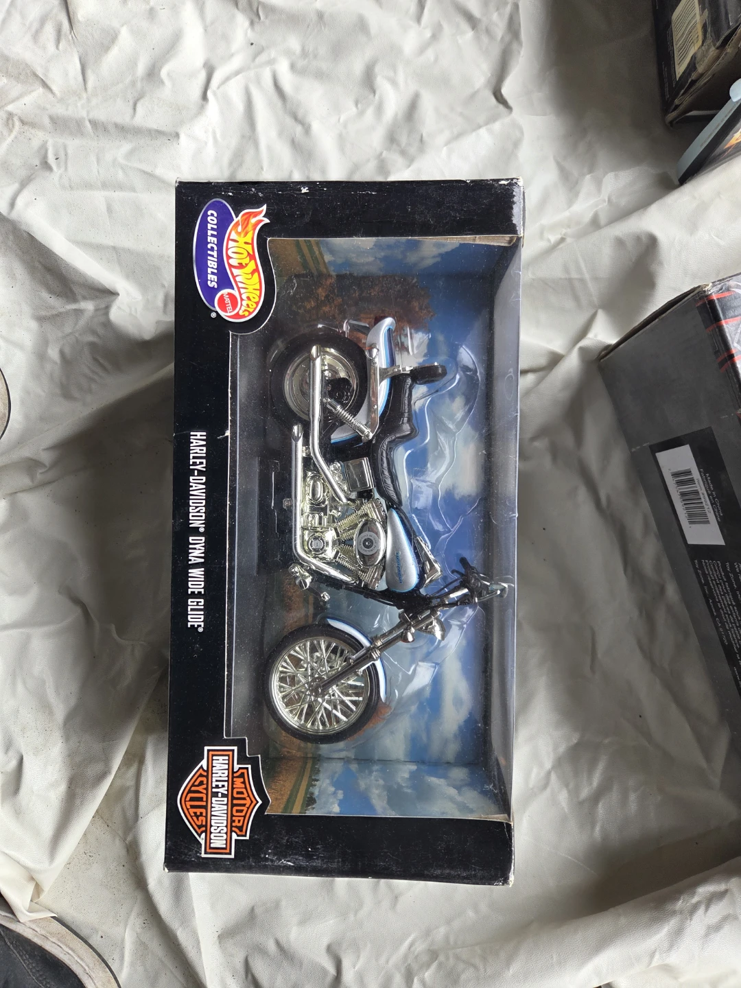 Hot Wheels Harley-Davidson Dyna Wide Glide Collectible