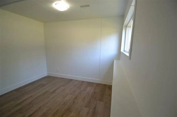 Sublease 2 bedroom basement - photo 2