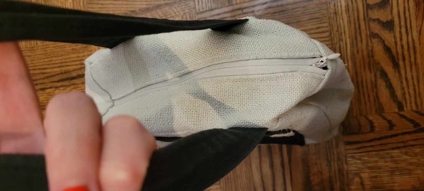 Small Bag with Front Pocket and zipper closure - photo 3