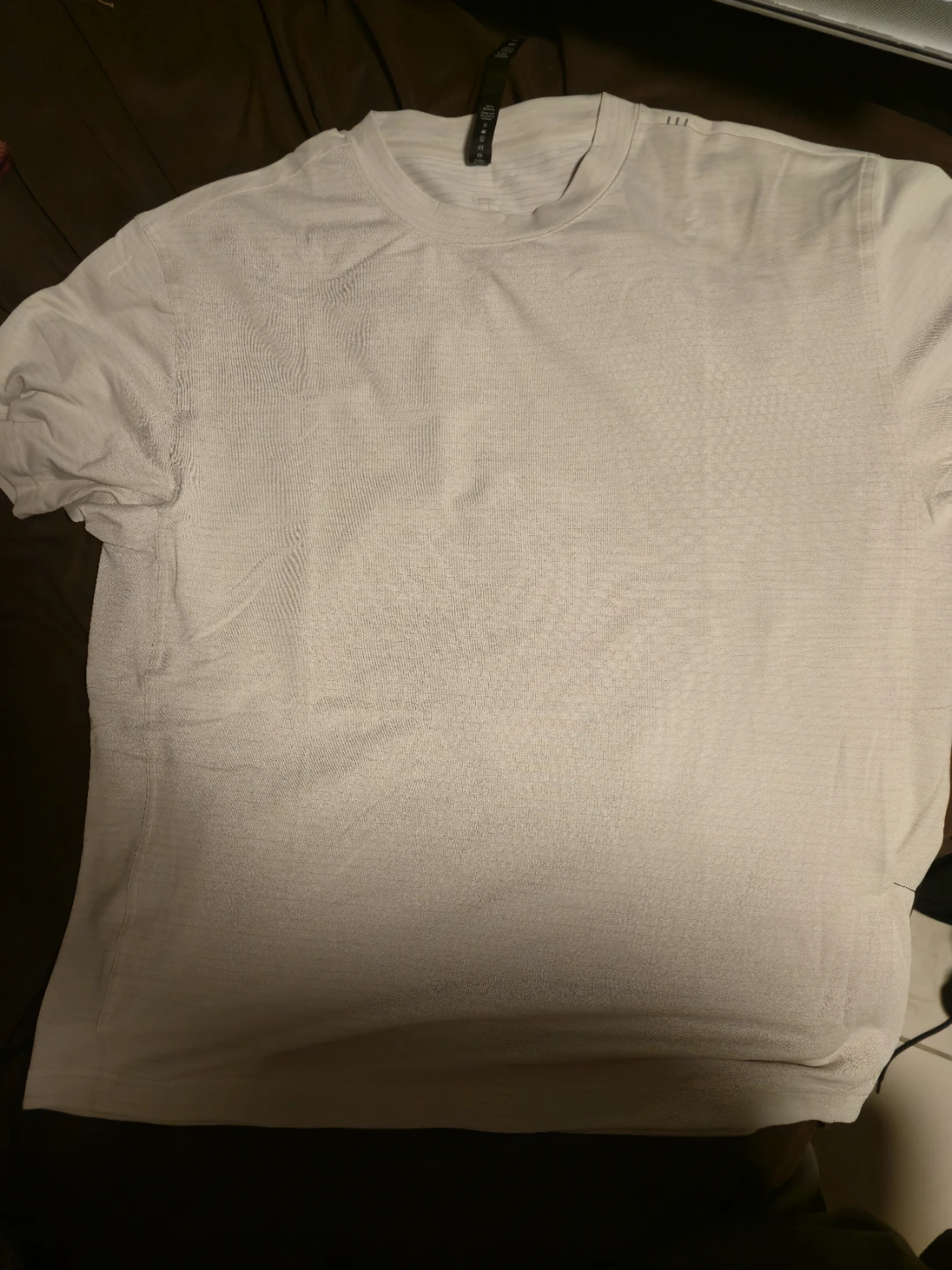 Lululemon XL Relaxed Fit Train Short Sleeve Men's SS Shirt - photo 2