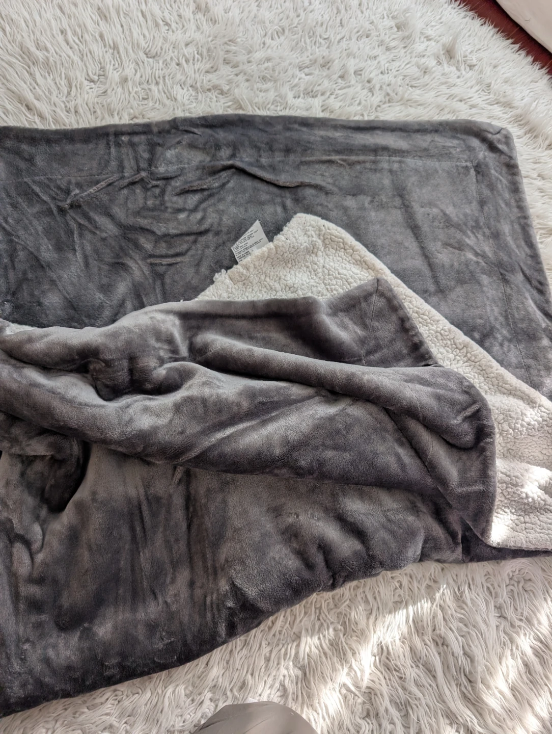 Life Comfort Fleece Sherpa Throw Blanket - Grey