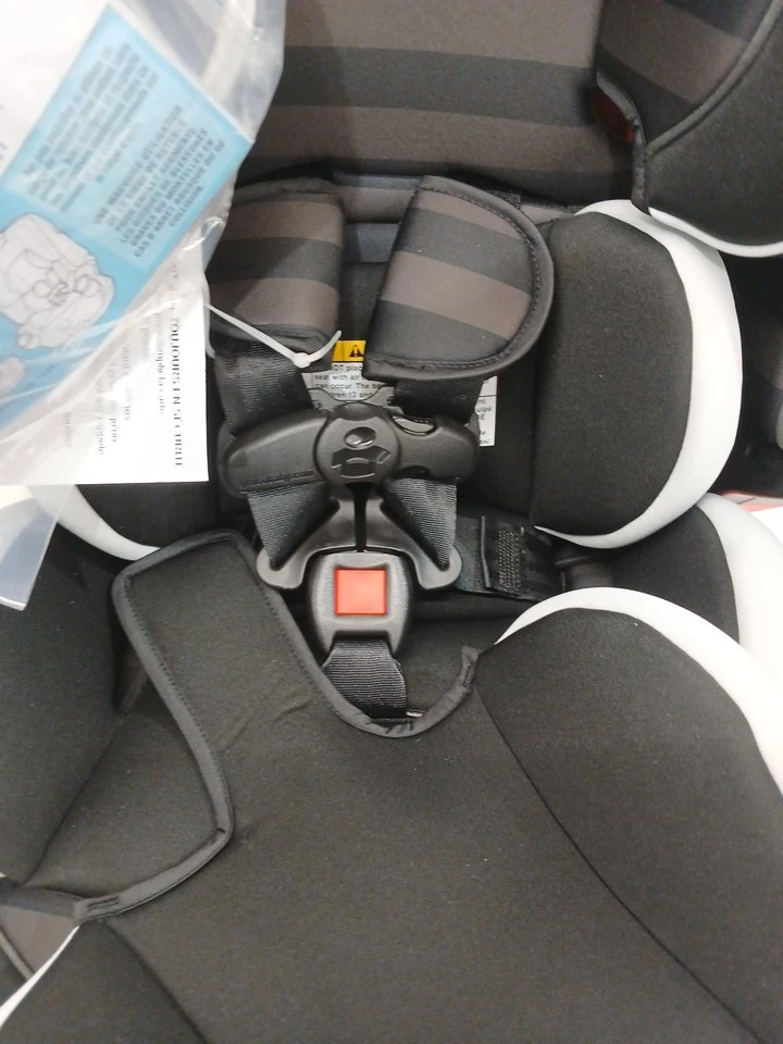 Brand New Graco 4Ever 4-in-1 Car Seat 💺 10 Years Use! 👶 $529 - photo 5