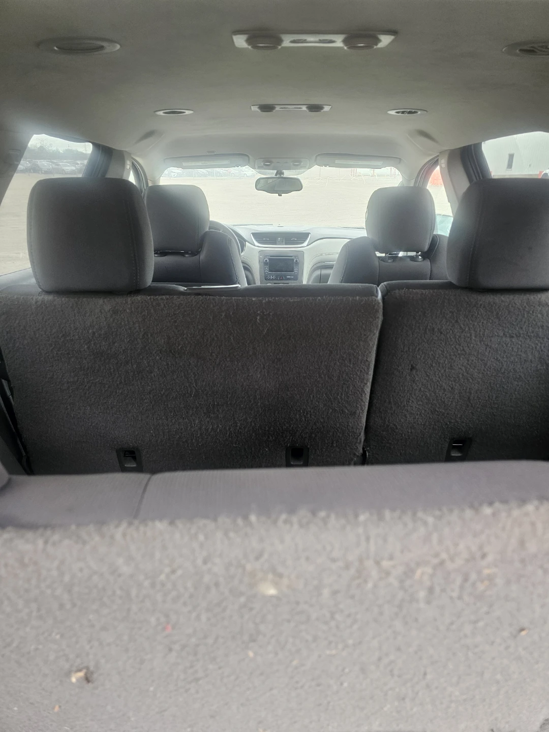 White Chevrolet Traverse SUV - photo 3