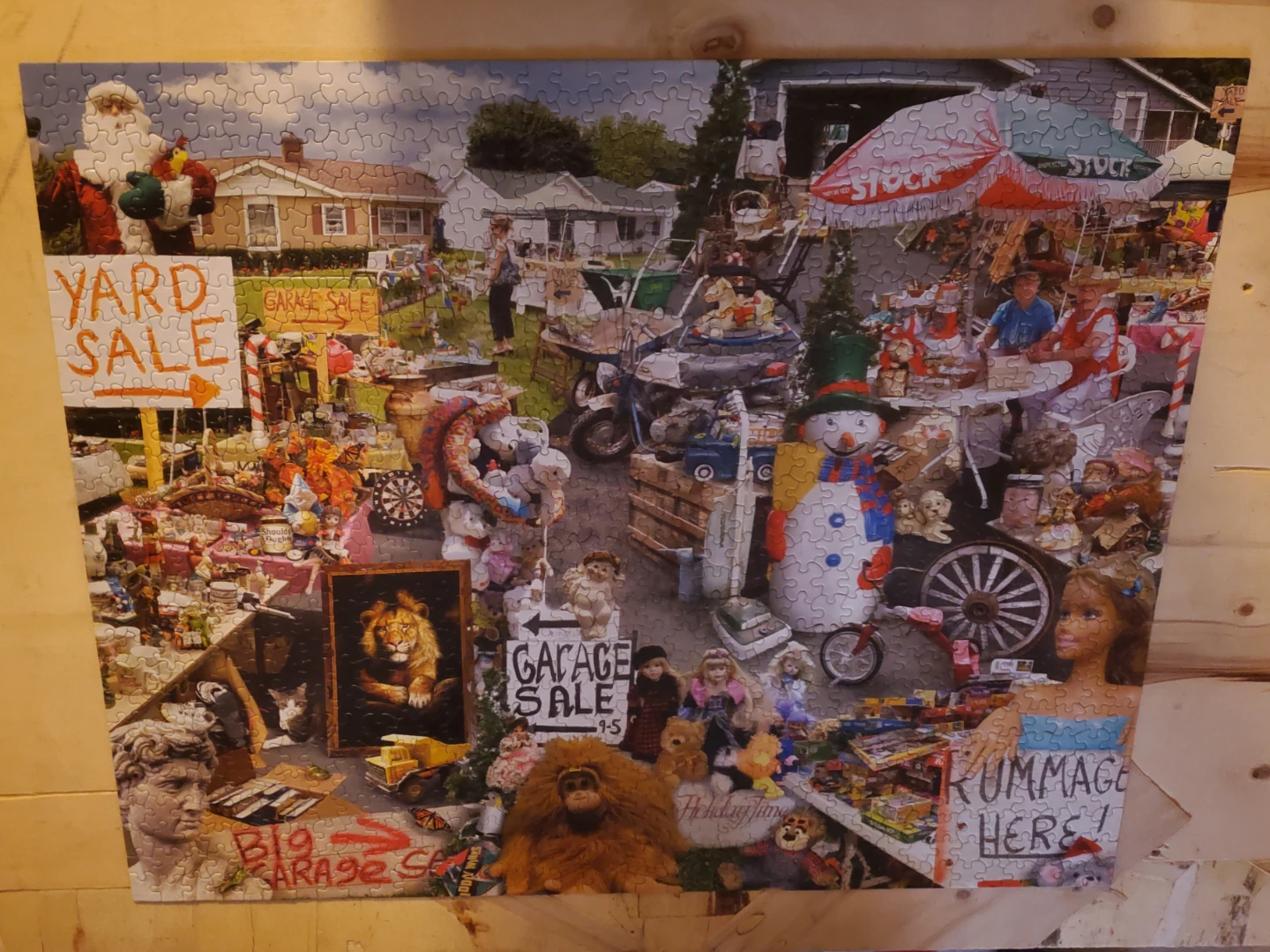 YARD SALE PUZZLE - photo 2