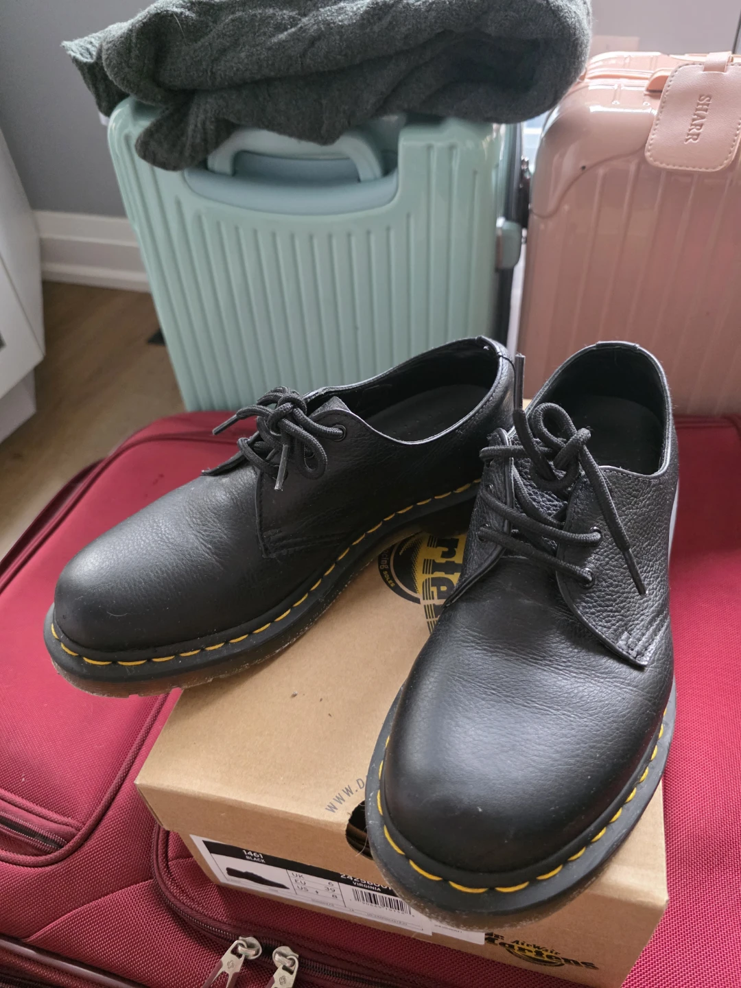 Dr. Martens Virginia - Black Leather Shoes Size 8 US / 39 EU
